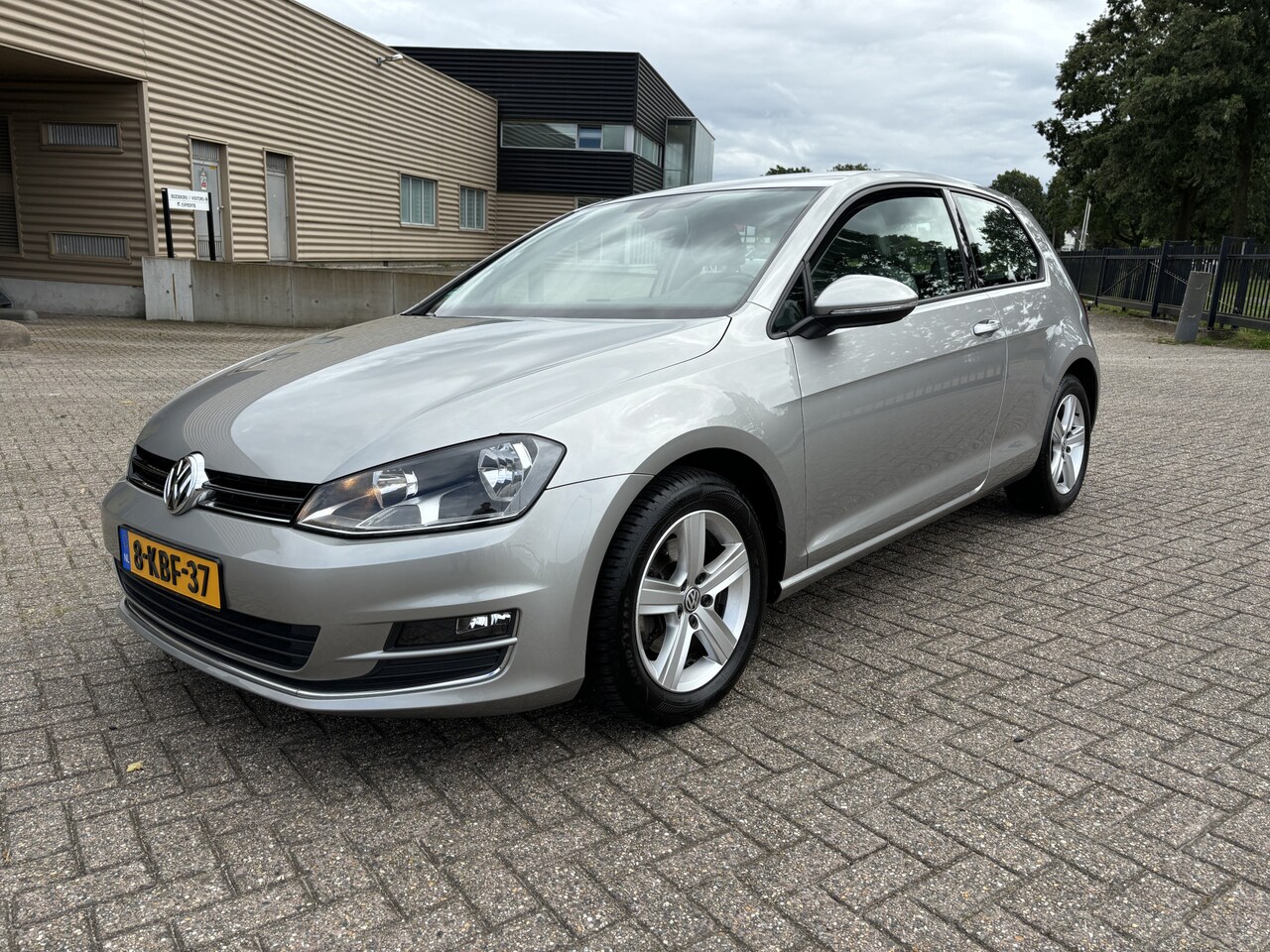 Volkswagen Golf - 1.4 TSI ACT Highline Nieuwstaat !! [ ecc,lmv,cruise,audio ] - AutoWereld.nl