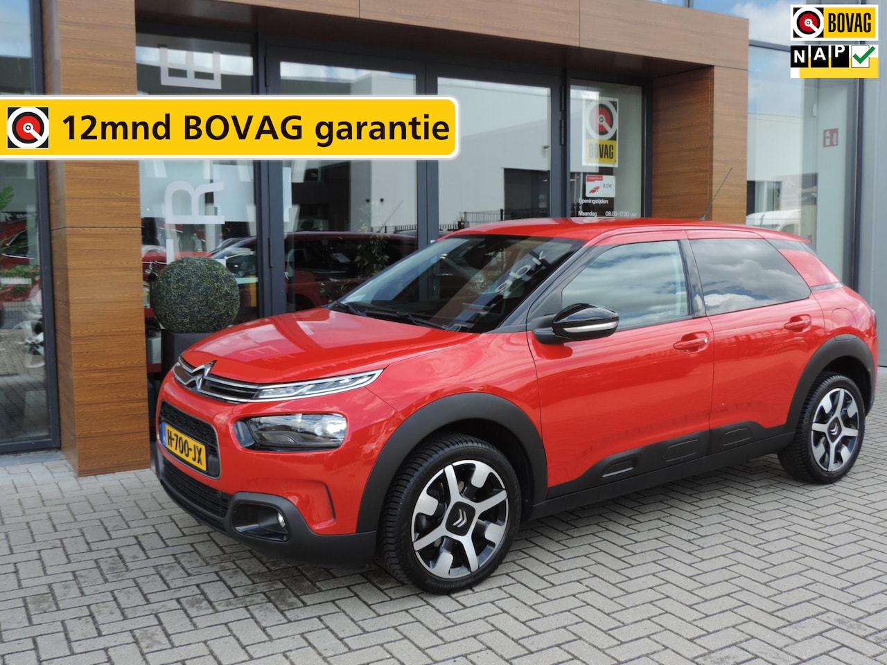 Citroën C4 Cactus - 1.2-T Shine Plus AUTOMAAT 47.000km | Camera | Trekh. | DAB | 17” Allseas. | Bluetooth | Ke - AutoWereld.nl