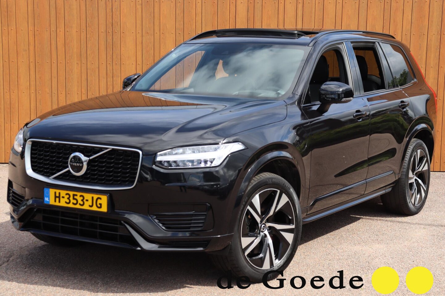 Volvo XC90 - 2.0 T8 T.E. 7-pers. AWD R-Design Intro Edition 1ste eigenaar org. NL-auto - AutoWereld.nl