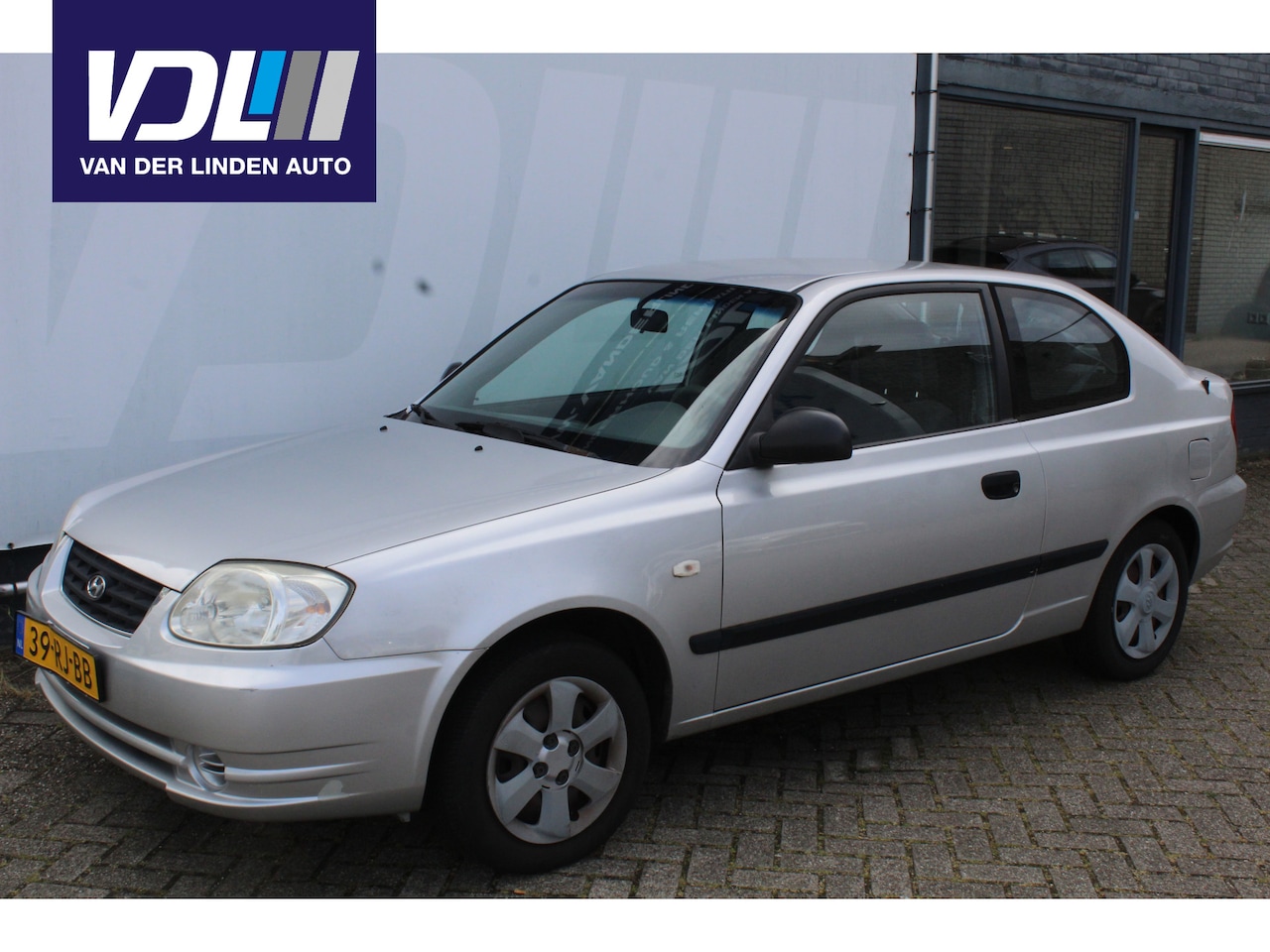 Hyundai Accent - 1.3i Active Young Airco, elektr. ramen, - AutoWereld.nl