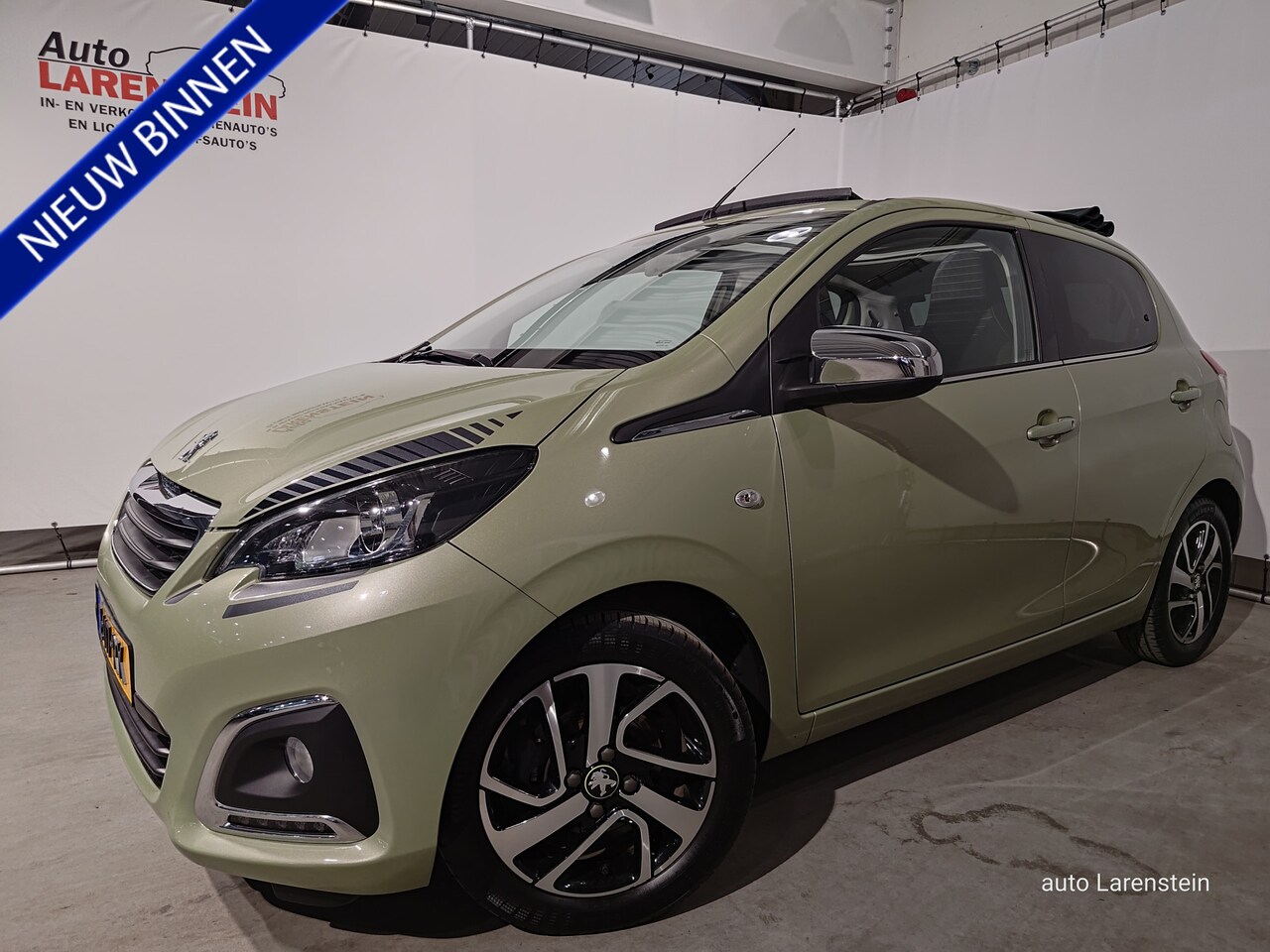 Peugeot 108 - 1.0 e-VTi 73pk Collection TOP! 5 Drs 53kw DAB / ECC / Cruise C,/ Winter Pack - AutoWereld.nl