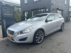 Volvo V60 - 1.6 T3 Goed onderhouden