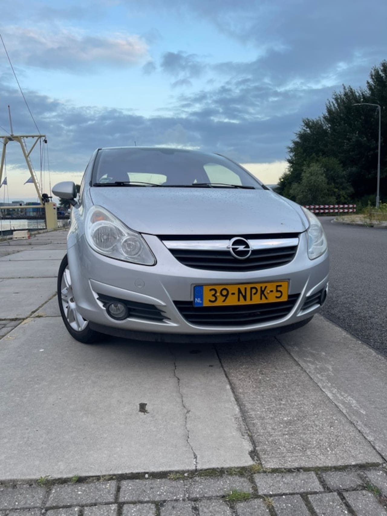 Opel Corsa - 1.4-16V Cosmo|3deurs|PDC|Automaat| - AutoWereld.nl