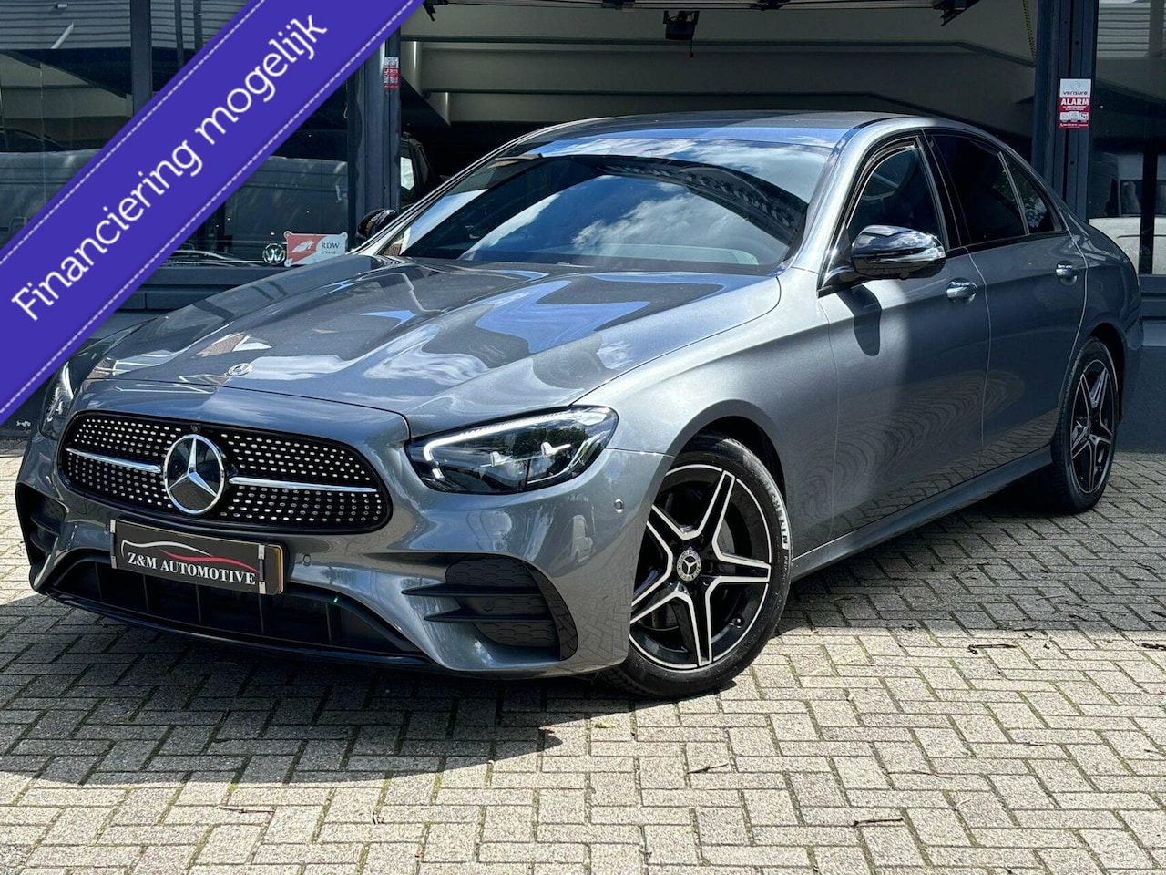 Mercedes-Benz E-klasse - E200e AMG*Led*ambiant*Leder* - AutoWereld.nl