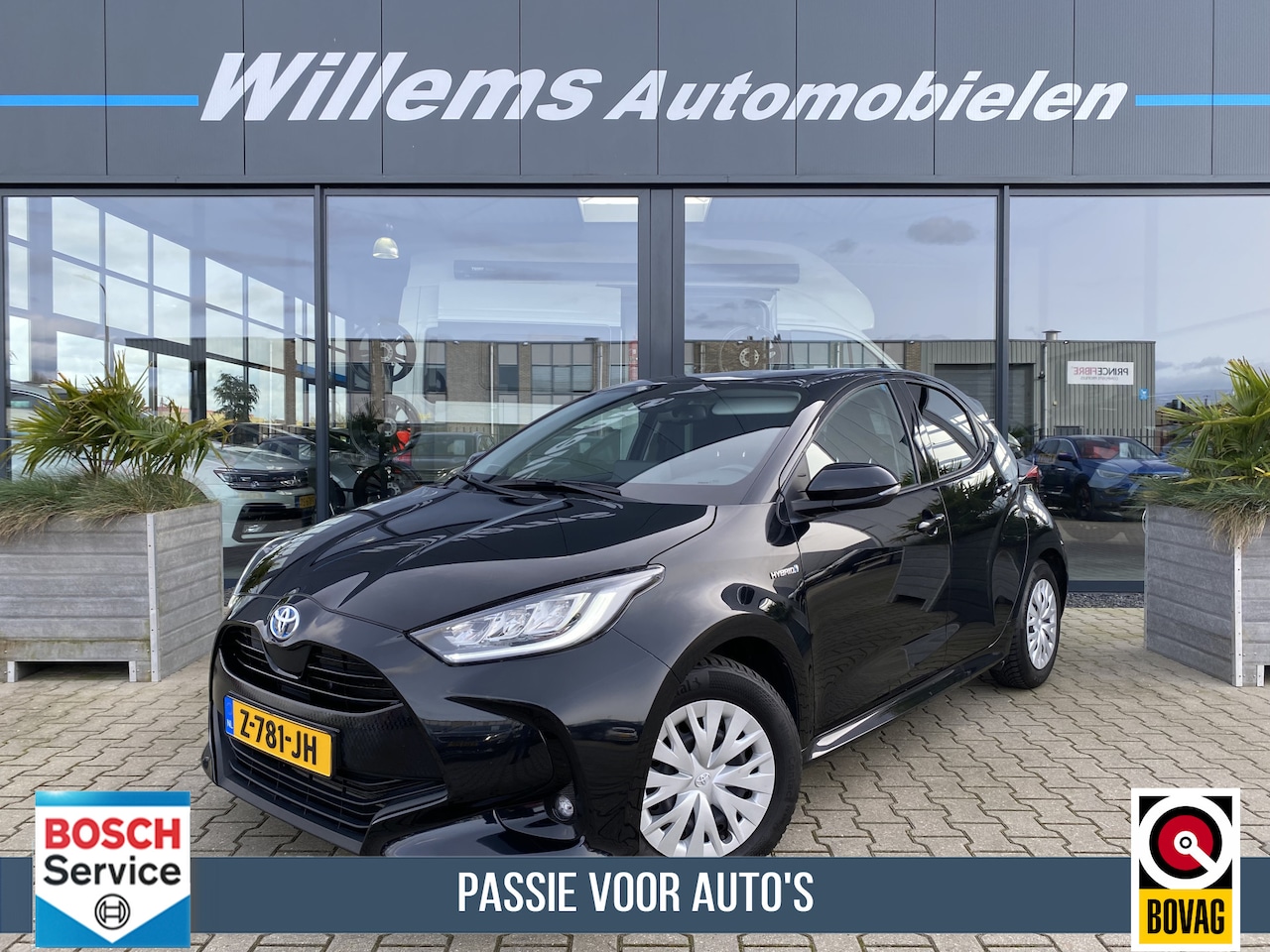 Toyota Yaris - 1.5 Hybrid Comfort Camera & Navi & Head up Display & Stuur & Stoelverwarming & Apple carpl - AutoWereld.nl