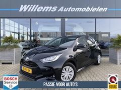 Toyota Yaris - 1.5 Hybrid Comfort Camera & Navi & Head up Display & Stuur & Stoelverwarming & Apple carpl