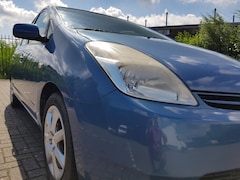 Toyota Prius - 1.5 VVT-i