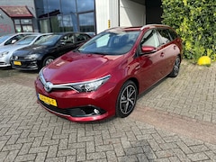 Toyota Auris Touring Sports - 1.8 Hybrid Now