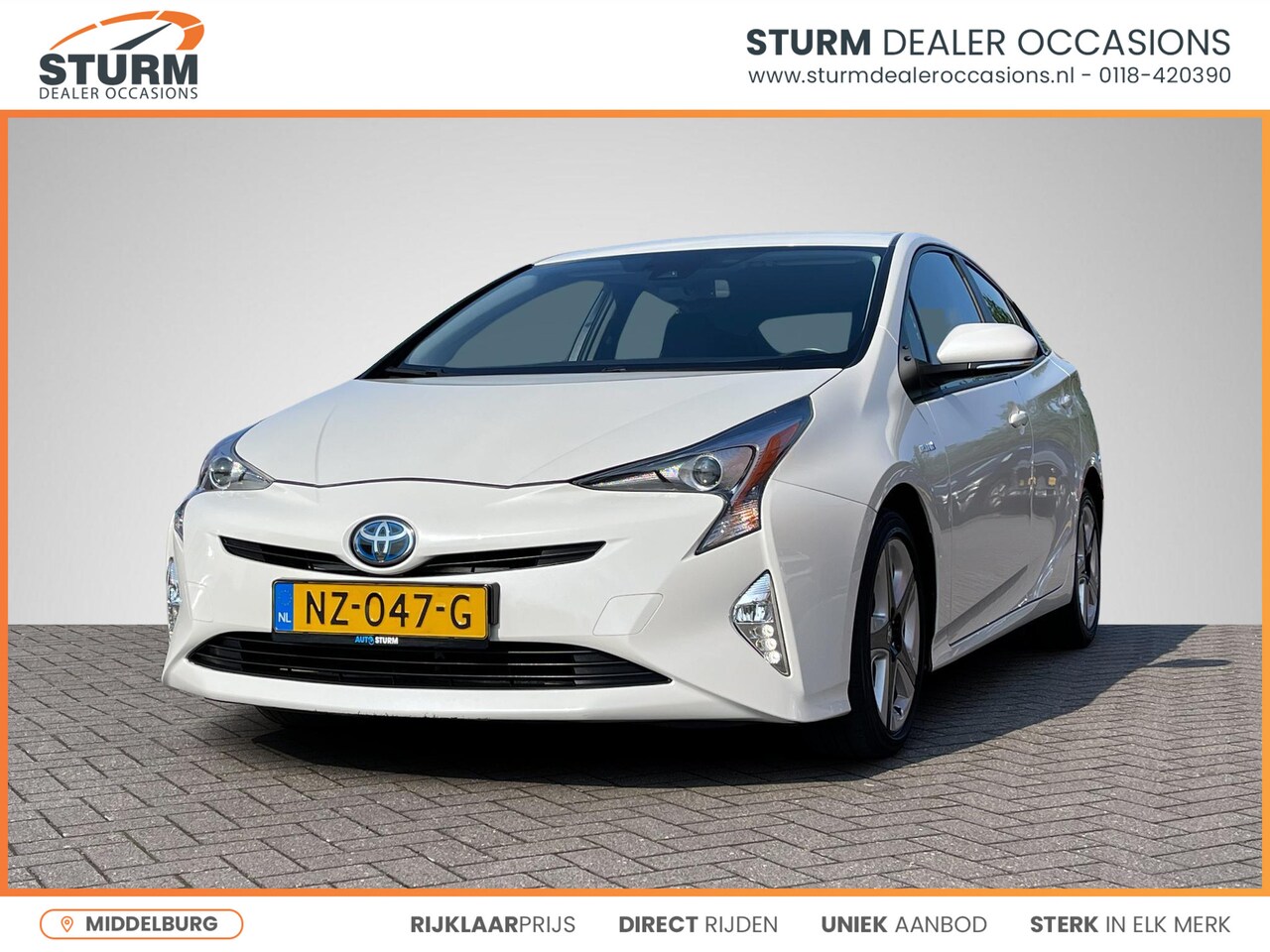 Toyota Prius - 1.8 Dynamic | Navigatie | Camera | Stoelverwarming | Adapt. Cruise Control | Head-Up Displ - AutoWereld.nl