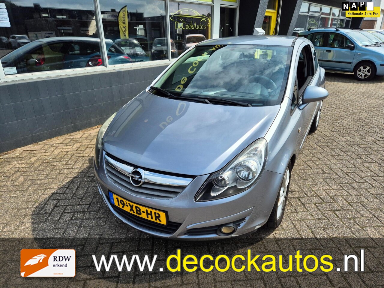 Opel Corsa - 1.4-16V Sport/AIRCO - AutoWereld.nl