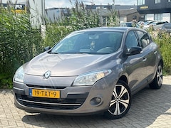 Renault Mégane - 2.0 Bose Automaat - Navi - Airco - LMV - 2x Schuifdak