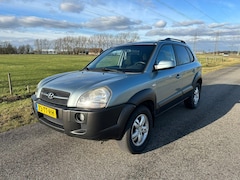 Hyundai Tucson - 2.0i Style AIRCO !