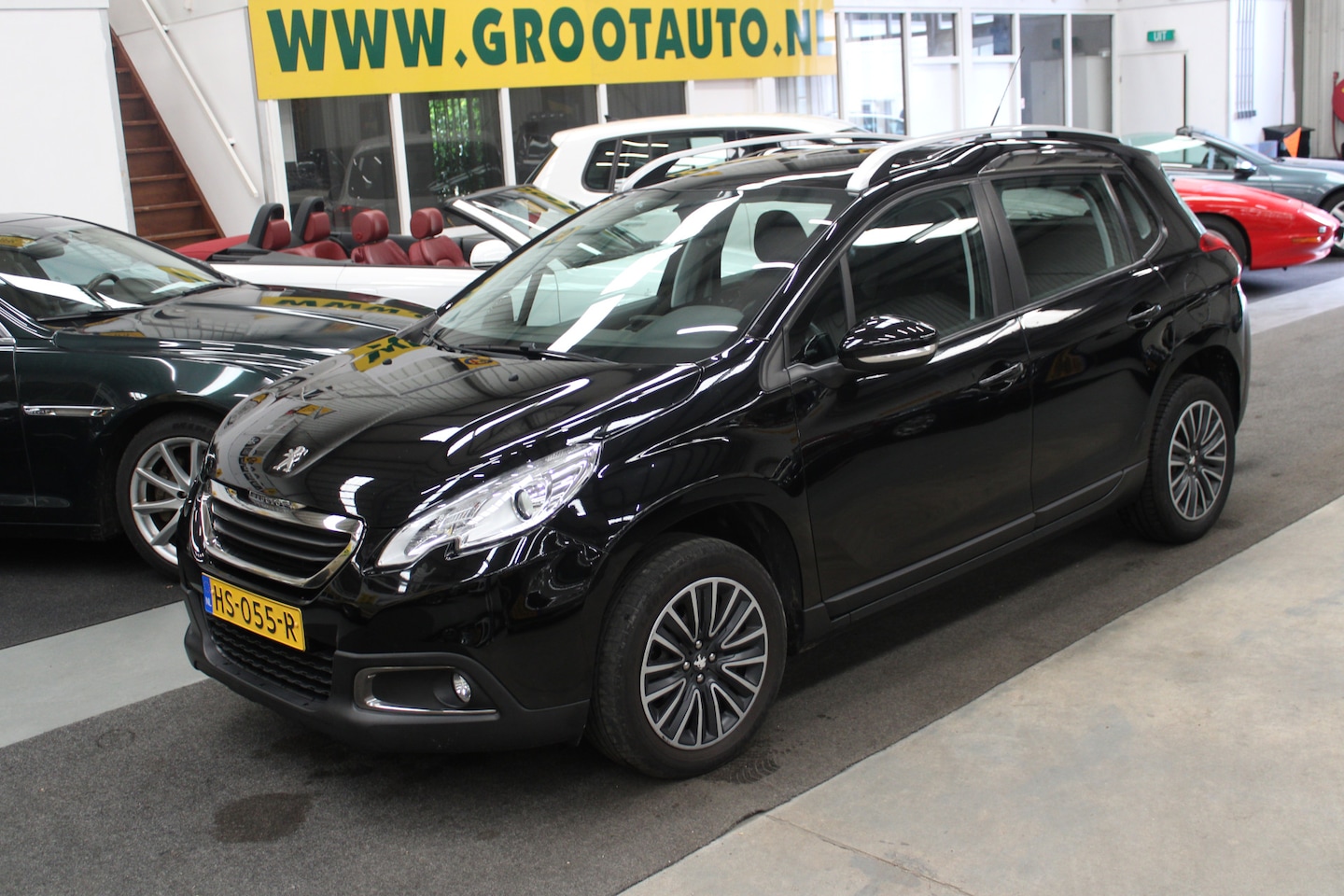 Peugeot 2008 - 1.2 PureTech Active Automaat Panoramadak, Airco, Isofix, Navi - AutoWereld.nl