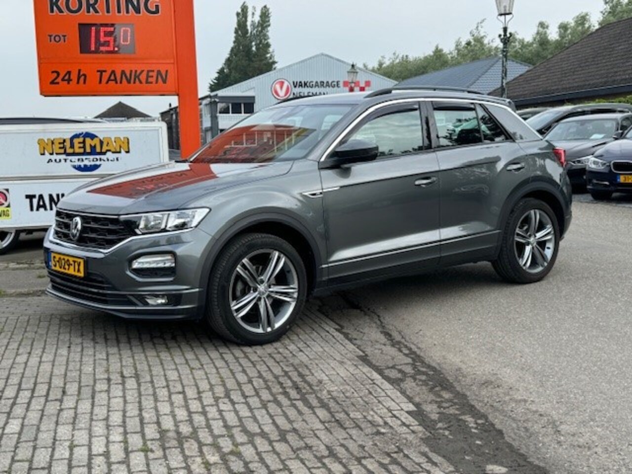 Volkswagen T-Roc - TRoc 1.5 TSI 150pk 7-DSG Sport B - AutoWereld.nl