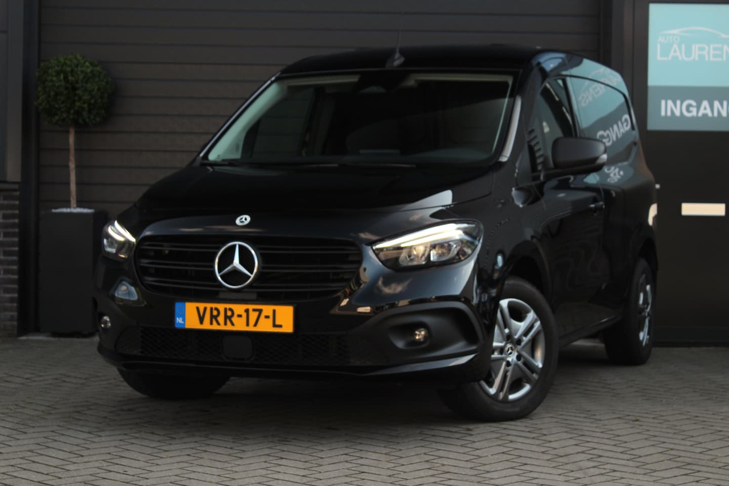 Mercedes-Benz Citan - 108 CDI L1 Pro | Camera | Meegespoten Bumpers. | 16'' LM - AutoWereld.nl