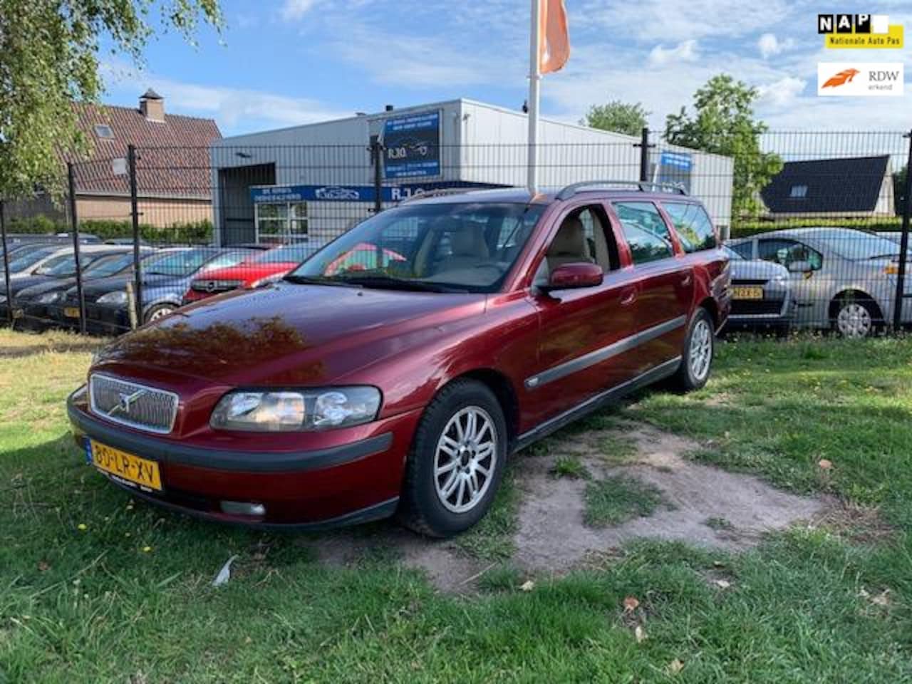 Volvo V70 - 2.4 D5 Edition II 7 pers./lmv/navi/leder - AutoWereld.nl