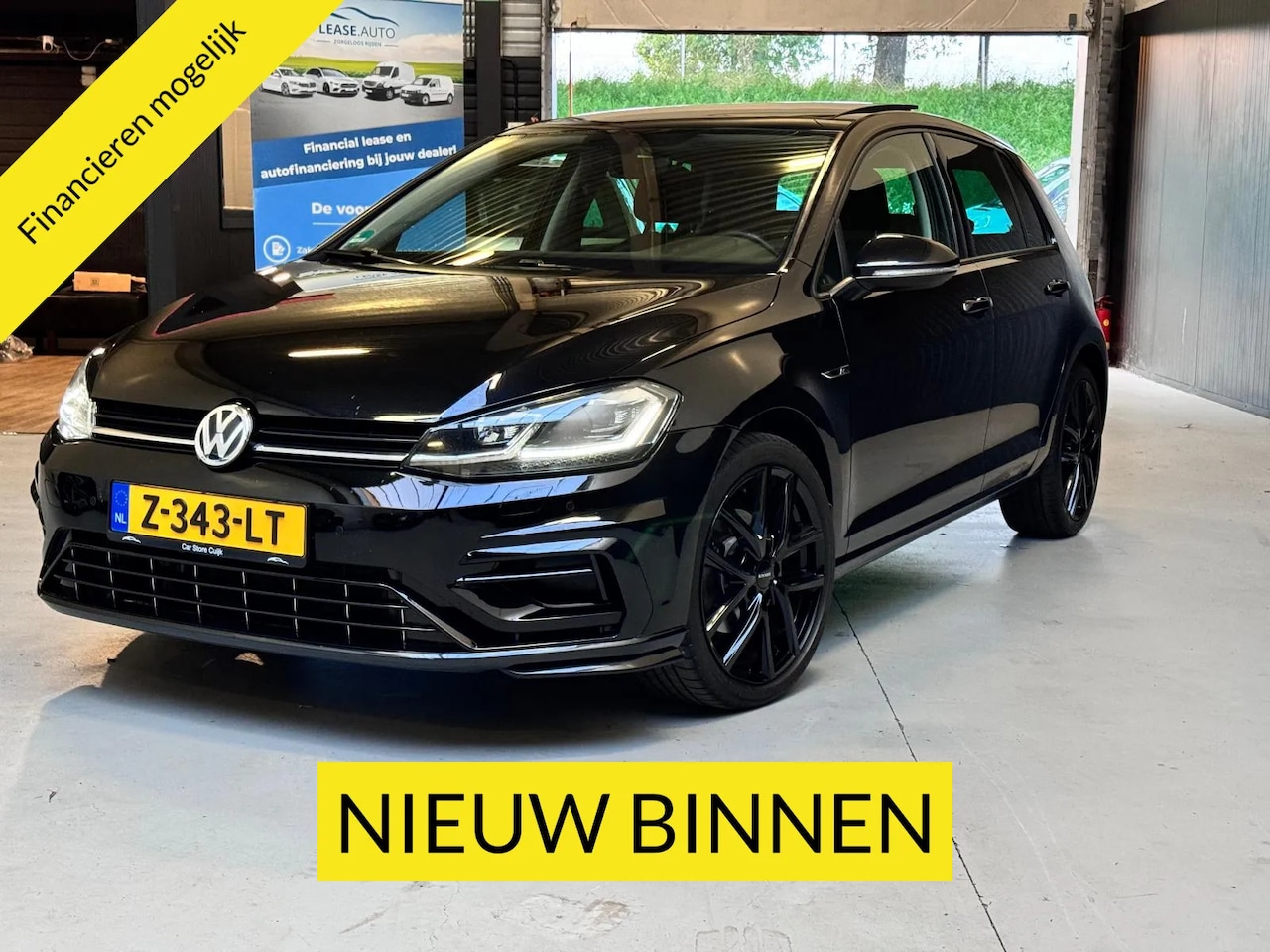 Volkswagen Golf - 1.5 TSI R-line Panorama Virtual Dash Blindspot ACC Carplay - AutoWereld.nl