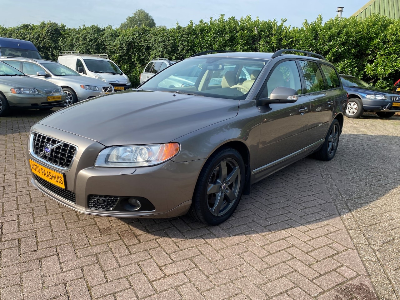 Volvo V70 - 2.5T Momentum Automaat Youngtimer - AutoWereld.nl