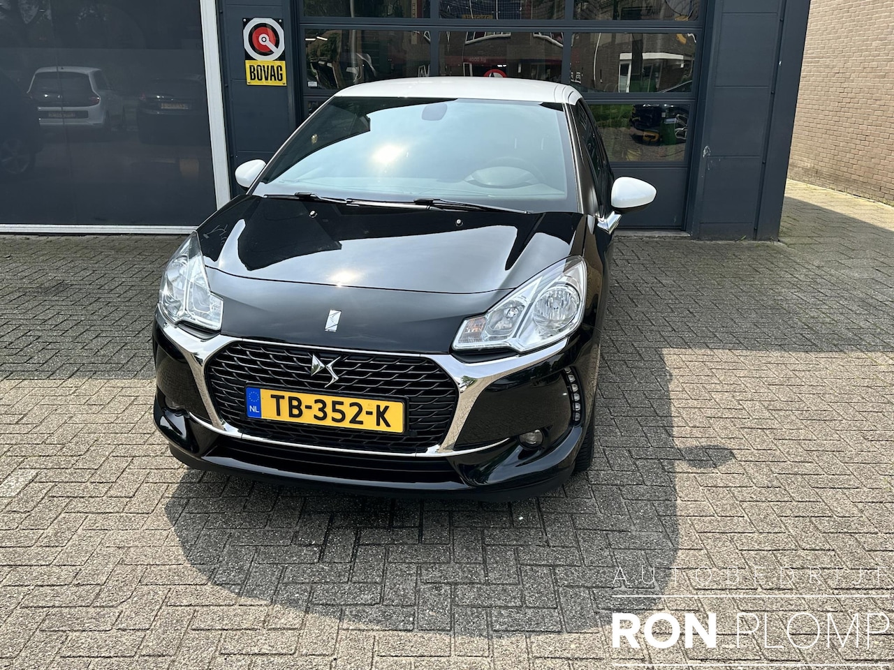 DS 3 - Citroen 1.2 PureTech So Chic / Airco/ Navigatie/ Cruise/ Trekhaak/ LMV - AutoWereld.nl