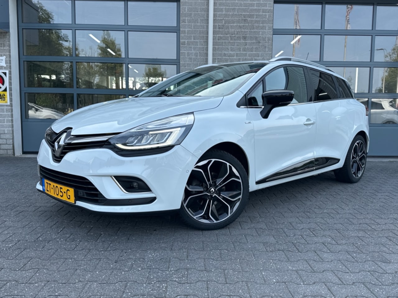 Renault Clio Estate - 0.9 TCe Bose | CLIMA | 1E EIGENAAR | - AutoWereld.nl