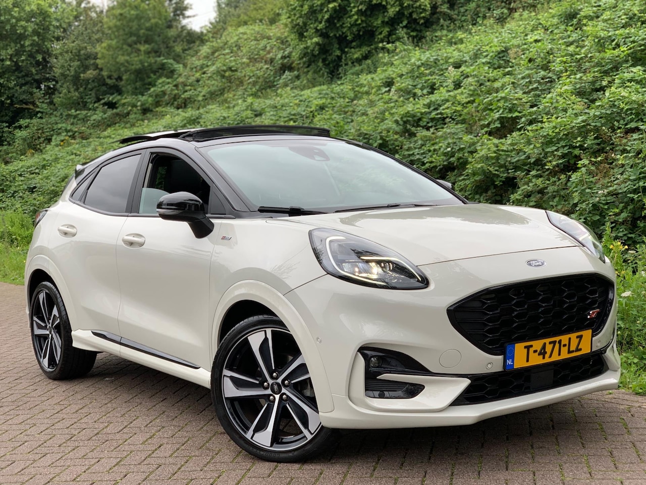 Ford Puma - 1.0 ST-Line EcoBoost Hybrid Titanium X First Edition - AutoWereld.nl