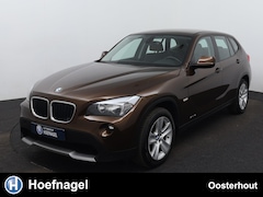 BMW X1 - SDrive18i Executive Automaat | Airco | Trekhaak