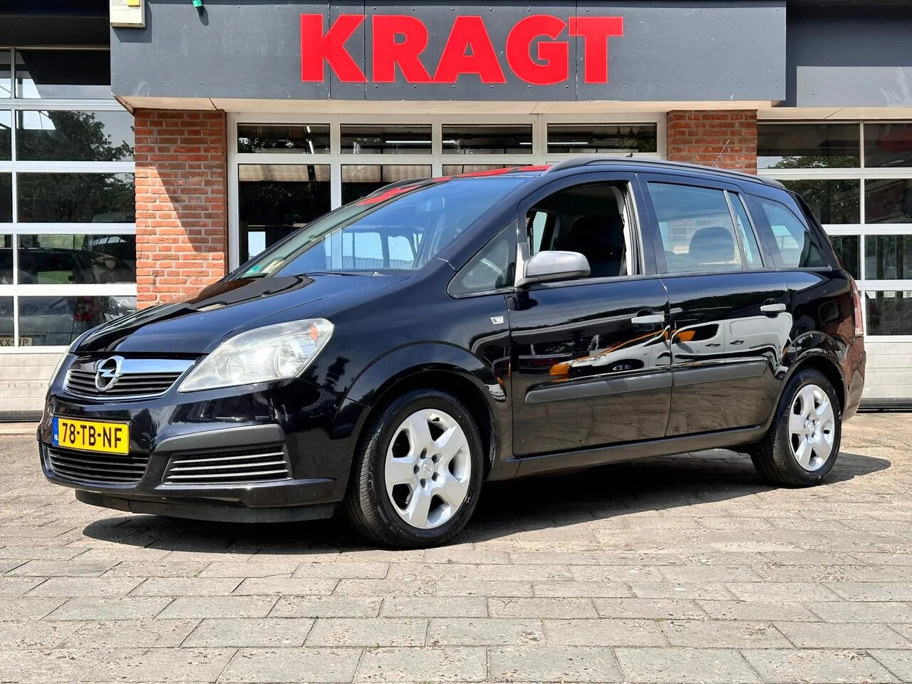 Opel Zafira - Business 1.8 140 pk - 7 persoons - airco - - AutoWereld.nl