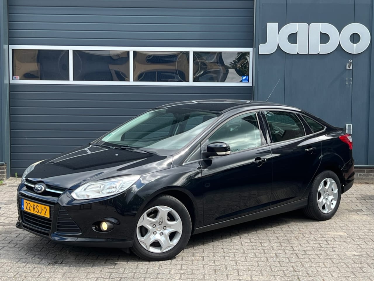 Ford Focus - 1.6 TI-VCT € 3.950,- netto export - AutoWereld.nl