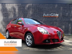 Alfa Romeo Giulietta - 1.4 Turbo MultiAir Super l Panoramadak l Leder l Navigatie l Stoelverwarming