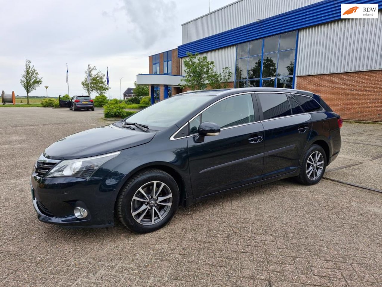 Toyota Avensis Wagon - 1.8 VVTi Business 1.8 VVTi Business - AutoWereld.nl