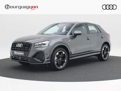 Audi Q2 - 35 TFSI | S Edition | 18 inch | Parking Assist | Zwart optiek | Stoelverwarming