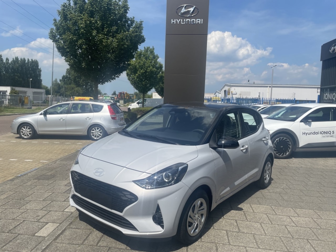 Hyundai i10 - 1.0 Premium 1.0 Premium - AutoWereld.nl