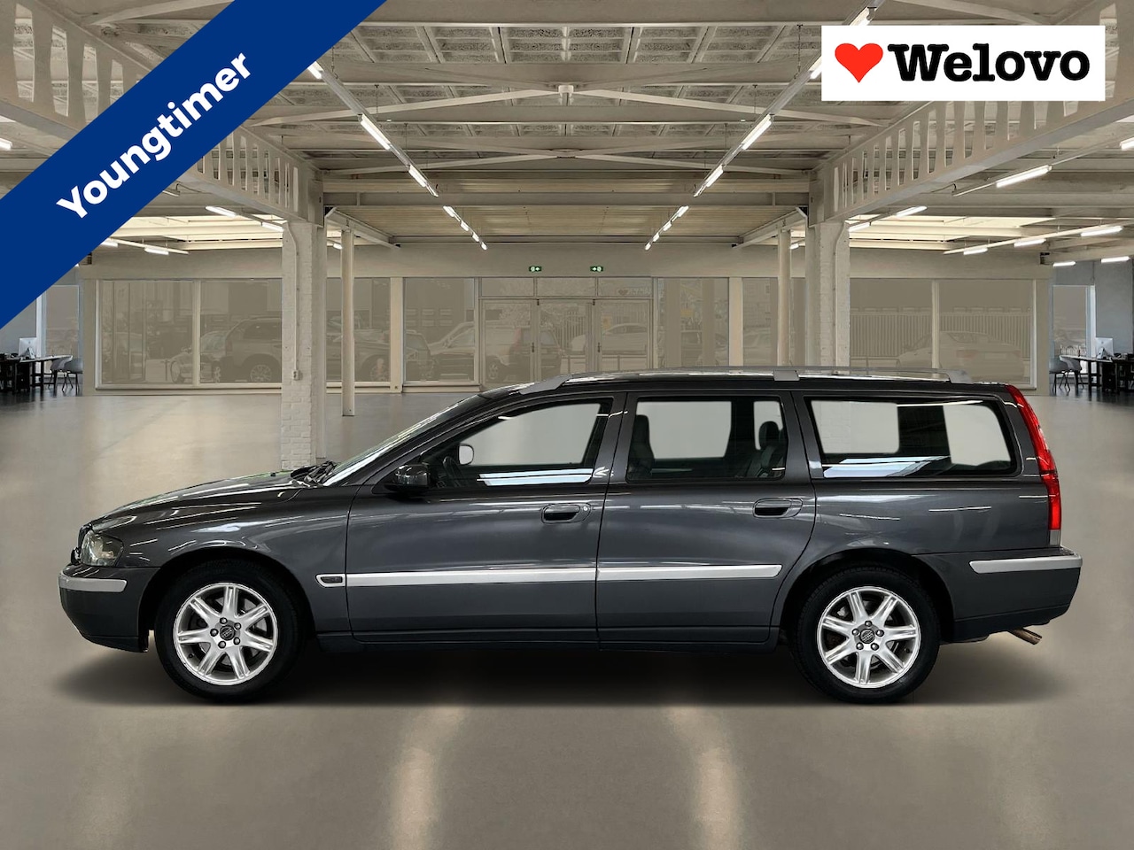 Volvo V70 - 2.4 Youngtimer, dealer onderhouden, Automaat, carkit... - AutoWereld.nl