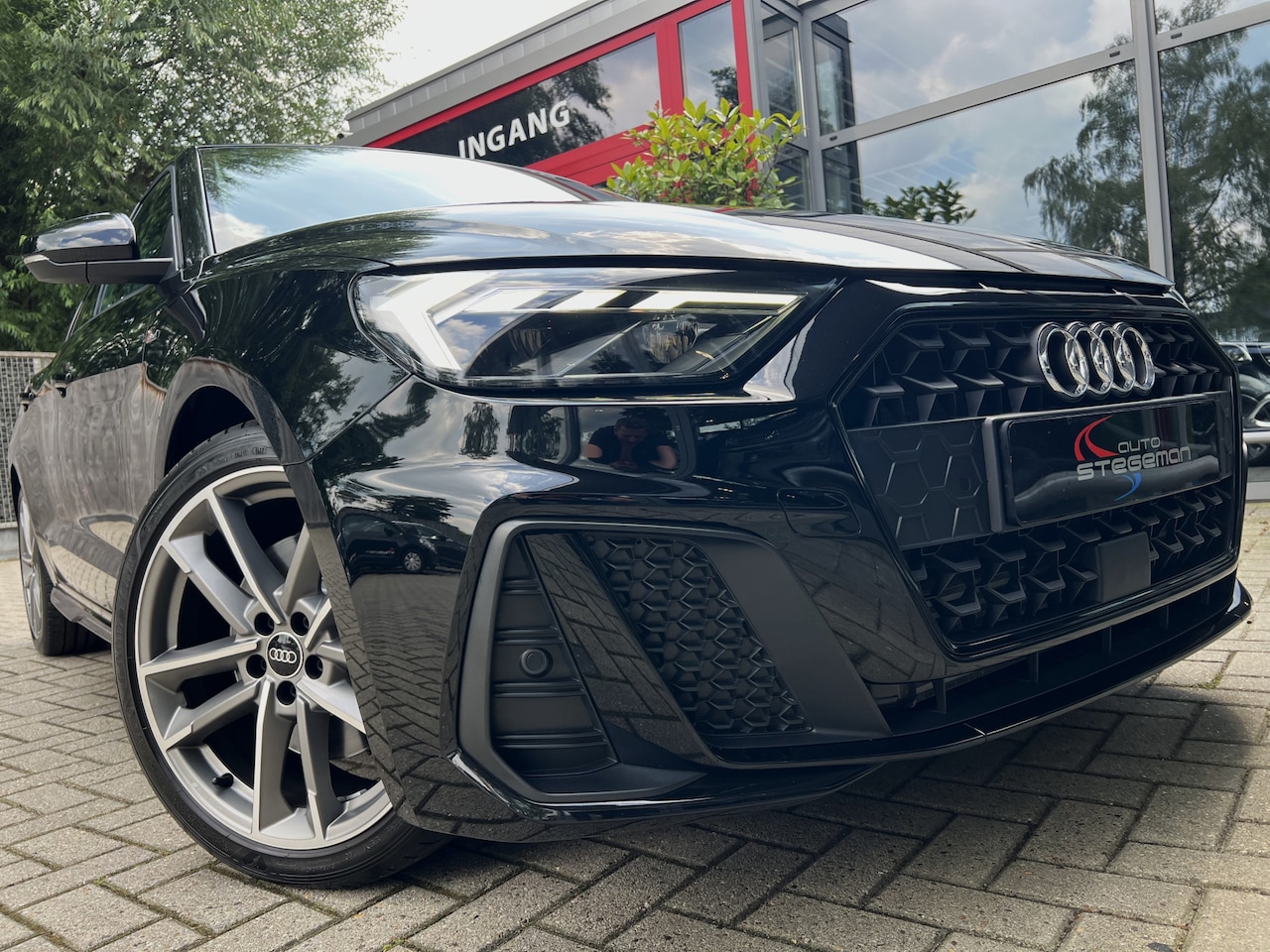 Audi A1 Sportback - 40 TFSI 207PK AUT. *!* 2x S-LINE *!* CARPLAY/ MATRIX/ KEYLESS/ NAVI/ 13 DKM *!* - AutoWereld.nl