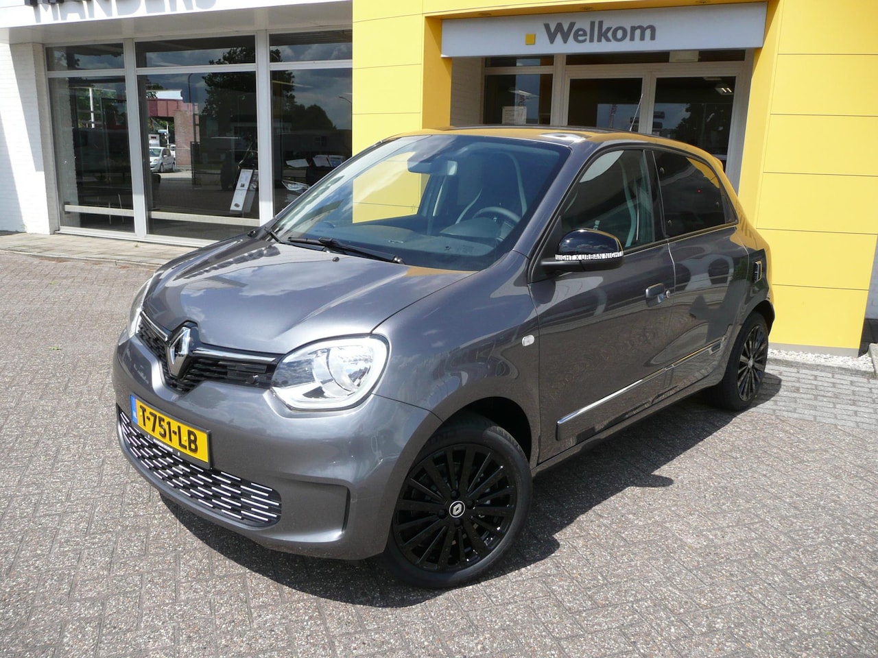 Renault Twingo Z.E. - R80 E-Tech Urban Night NOVEMBER 2022 / STOELVERWARMING/ DRAADLOZE GSM LADER/ PARK ASSIST/ - AutoWereld.nl