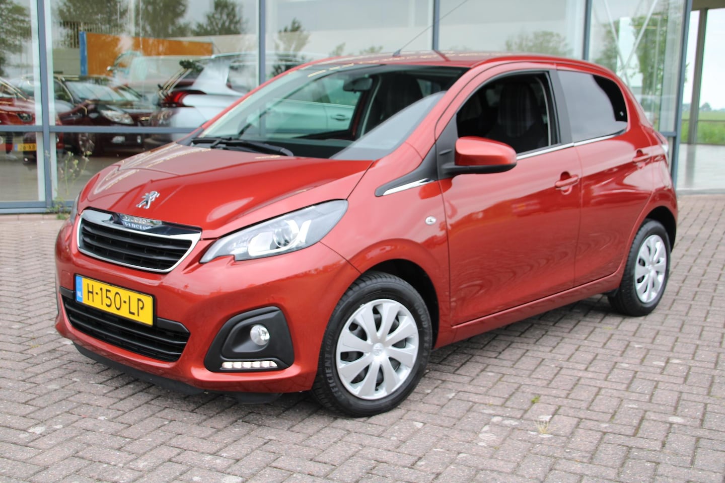 Peugeot 108 - 1.0 e-VTi Active 1.0 e-VTi Active - AutoWereld.nl