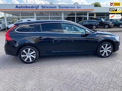 Volvo V60 - 2.4 D6 AWD Plug-In Hybrid Summum