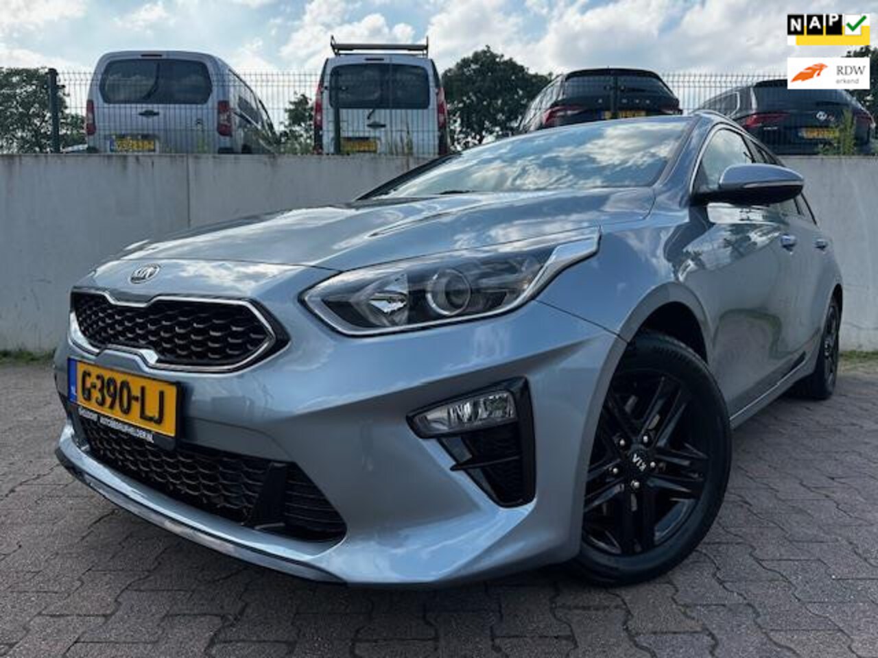 Kia Cee'd Sportswagon - Ceed 1.0 T-GDi DynamicLine/BTW AUTO/NL AUTO/APPLE CARPLAY/NAP/CAMERA/PDC/ - AutoWereld.nl