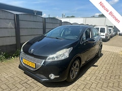 Peugeot 208 - 1.2 VTi Clima/ Navi/ NIEUWE APK