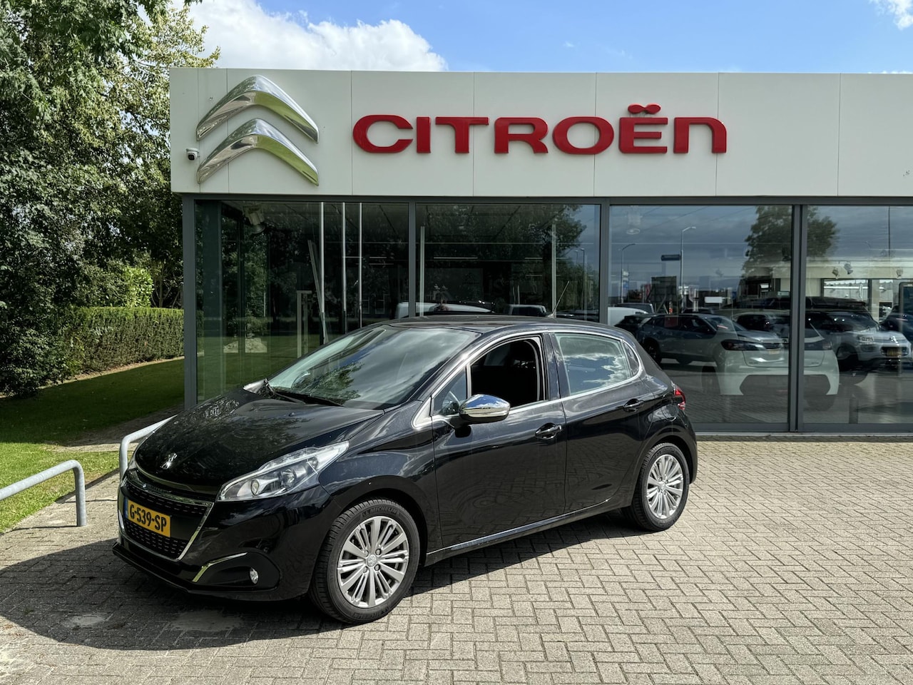 Peugeot 208 - 1.2 PureTech Allure 1.2 PureTech Allure - AutoWereld.nl