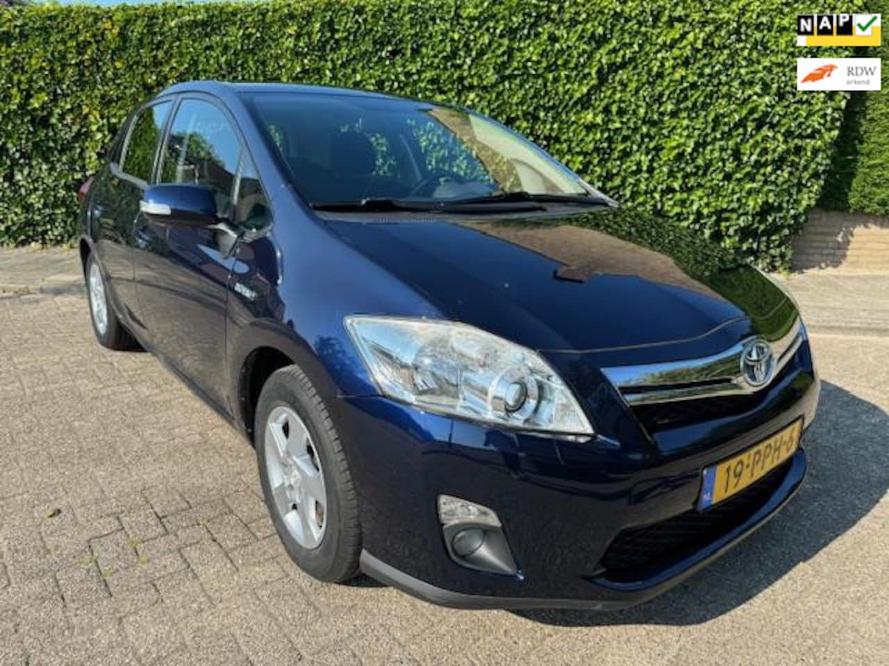 Toyota Auris - 1.8 Full Hybrid Aspiration Clima - navi - cruise - NAP - AutoWereld.nl