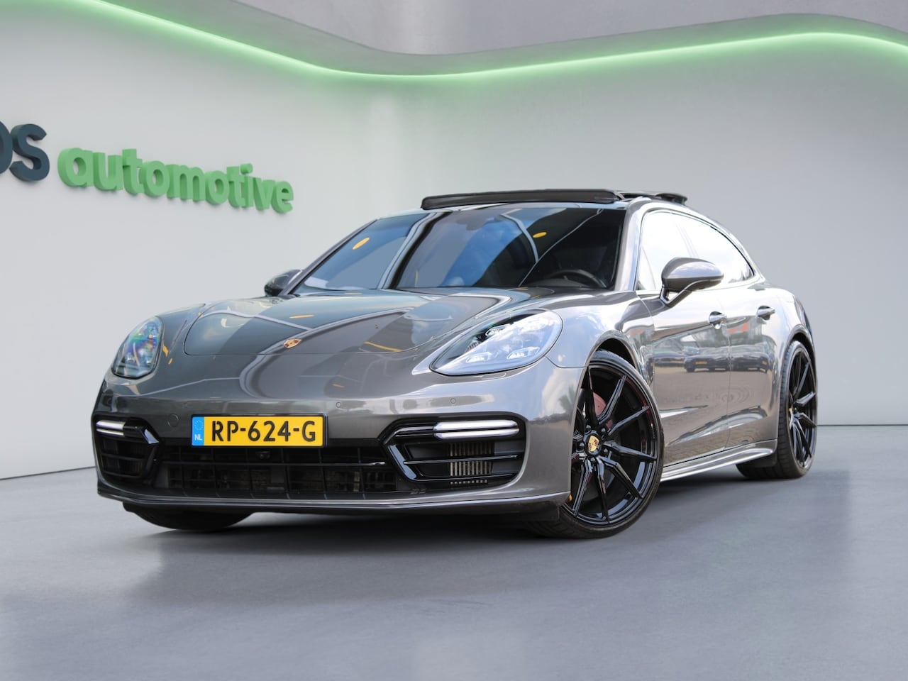 Porsche Panamera Sport Turismo - 4.0 Turbo S E-Hybrid | NAP | KERAMISCH | SOFT-CLOSE | 360 | PANO | ACHTERASBESTURING | - AutoWereld.nl