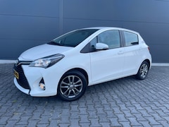 Toyota Yaris - 1.0 VVT-i Aspiration bouwjaar 2015 met 80740 km