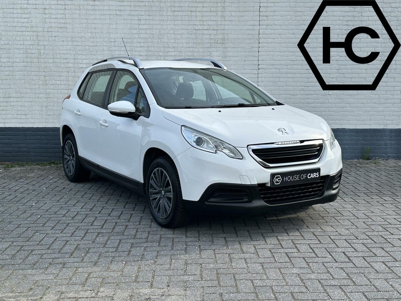 Peugeot 2008 - 1.2 PureTech Access Automaat Airco Cruise NAP - AutoWereld.nl