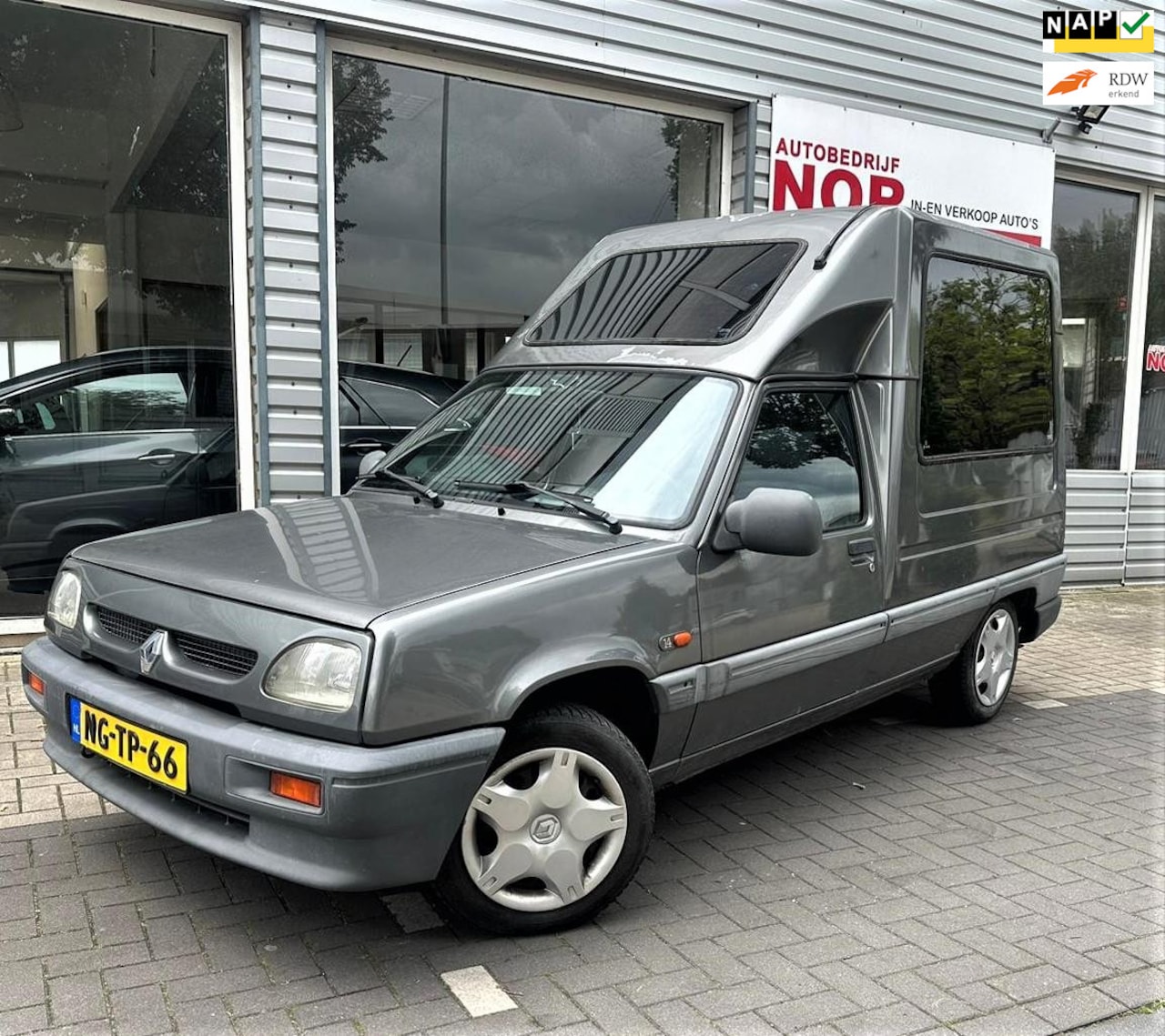 Renault Express - 1.4 Break RN Invalide wagen met oprijplaat - AutoWereld.nl