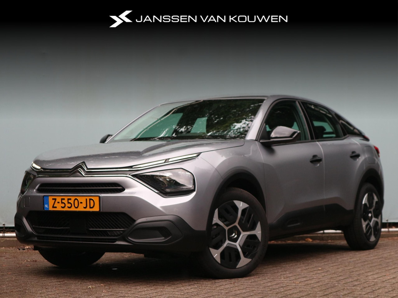 Citroën C4 - Plus 1.2 130 pk / Camera / Apple Carplay / Climate control - AutoWereld.nl