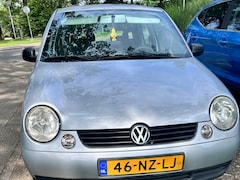 Volkswagen Lupo - 1.4-16V Comfortline Nette auto achter bij de bumper wat schade