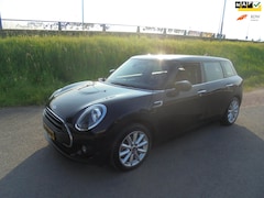 MINI Clubman - Clubman 1.5 benzine AUTOMAAT airco ecc navigatie lmv pdc 67.000km