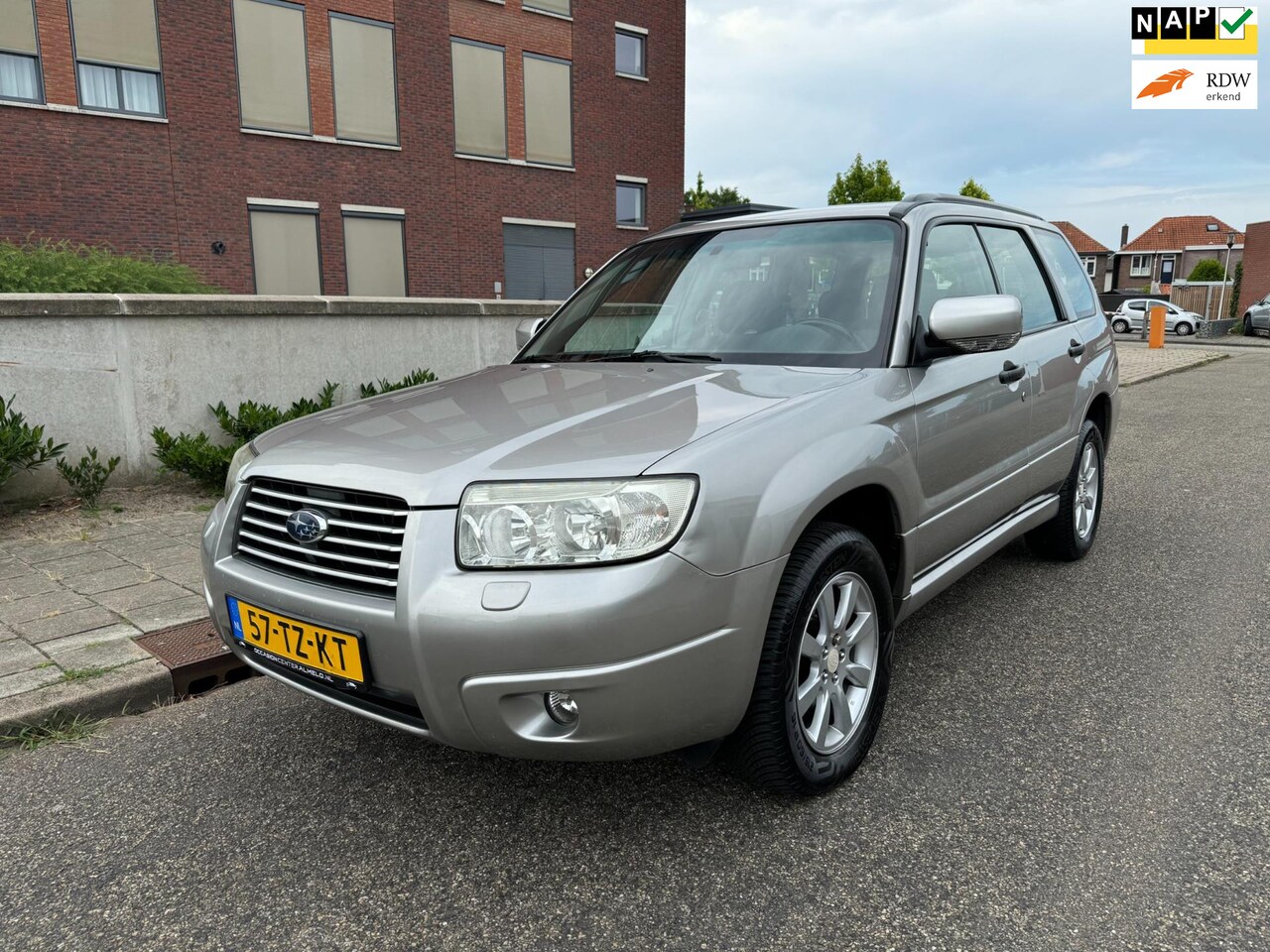 Subaru Forester - 2.0 X Luxury Pack 4WD AUT /Airco/PANO/Cruise/PDC/Trekhaak/LMV - AutoWereld.nl