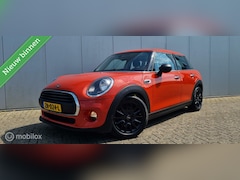 MINI Cooper - 1.5 One Business Edition Airco/Cruise/1Eig